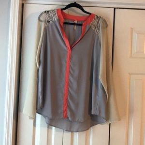 Colorblock chiffon blouse with lace detail